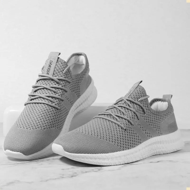 Leichte Herren-Sneaker für Laufen und Sport